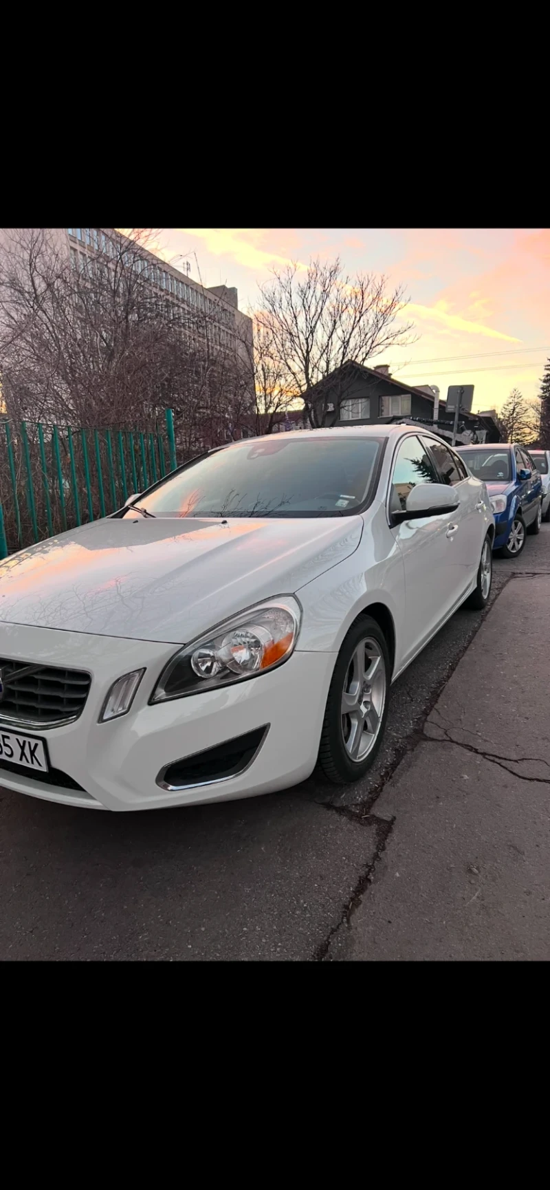 Volvo S60 T5, снимка 3 - Автомобили и джипове - 48440271