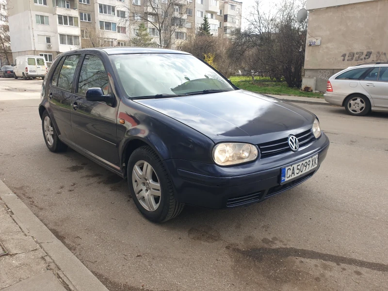 VW Golf 1.6 , снимка 4 - Автомобили и джипове - 49536244