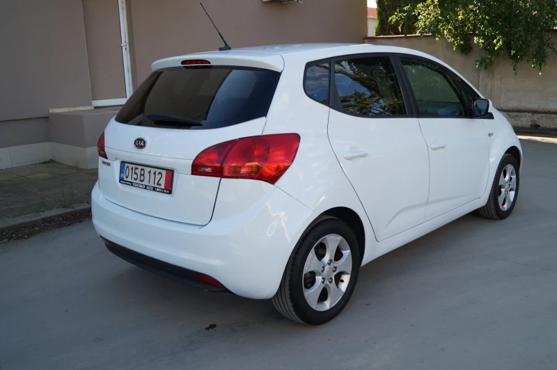 Kia Venga 1.4i ГАЗ, снимка 5 - Автомобили и джипове - 50443524