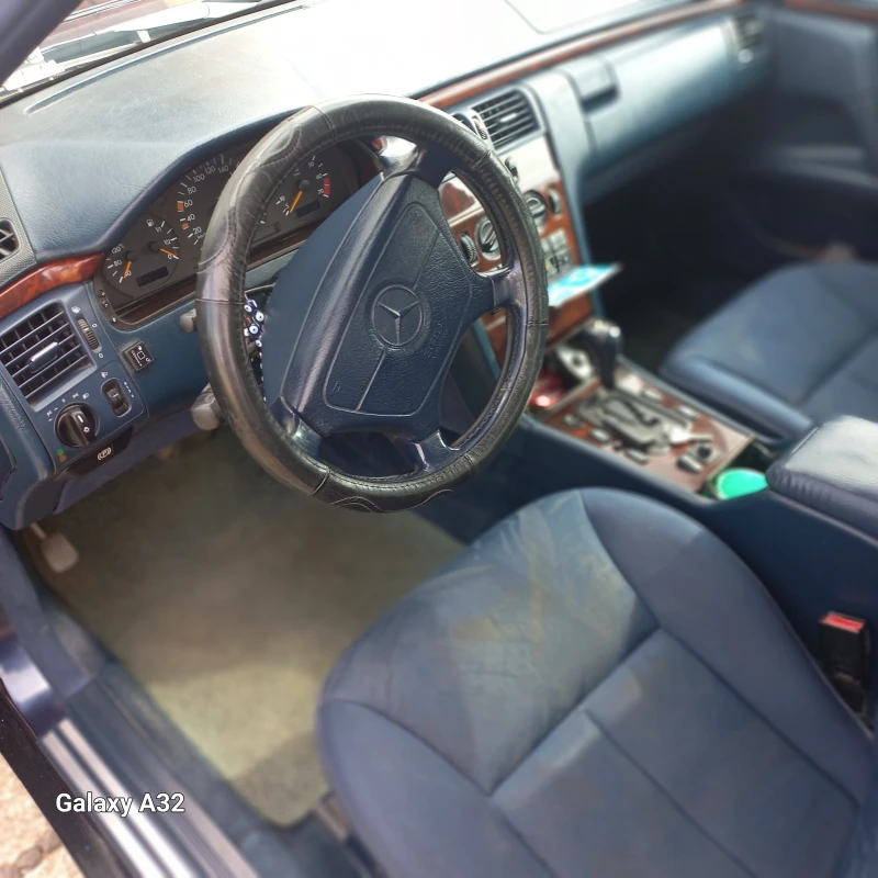 Mercedes-Benz E 230 w210, снимка 9 - Автомобили и джипове - 52625978