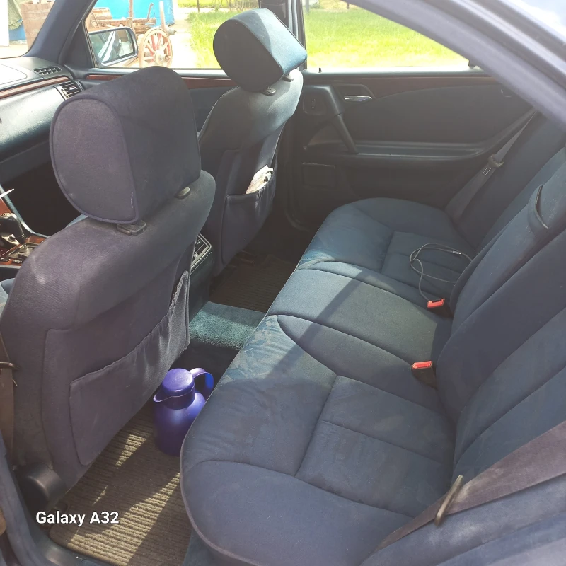 Mercedes-Benz E 230 w210, снимка 10 - Автомобили и джипове - 52625978