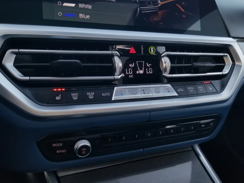 BMW 340 Individual* Two Tone* Head-up* Harman Kardon* 360*, снимка 14 - Автомобили и джипове - 52563841