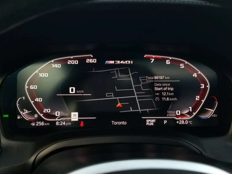 BMW 340 Individual* Two Tone* Head-up* Harman Kardon* 360*, снимка 12 - Автомобили и джипове - 52563841