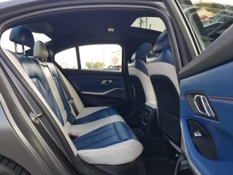 BMW 340 Individual* Two Tone* Head-up* Harman Kardon* 360*, снимка 9 - Автомобили и джипове - 52563841