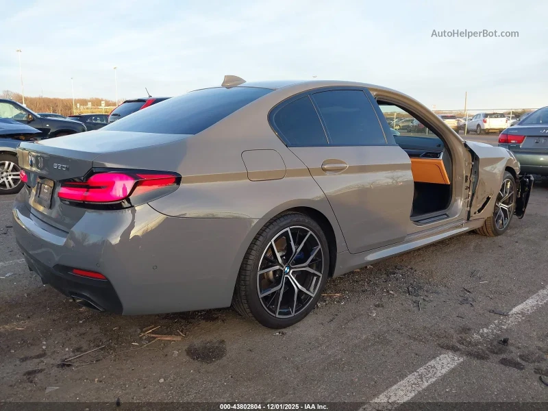 BMW 530 Xi* B48* M-Pack* Nardo Gray* Цена до БГ , снимка 4 - Автомобили и джипове - 53124847