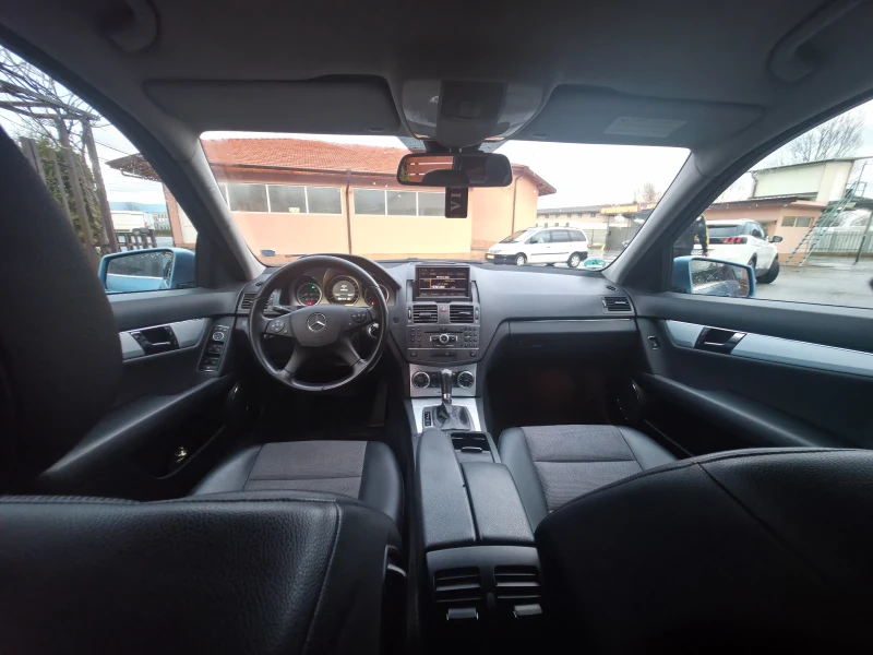 Mercedes-Benz C 350, снимка 13 - Автомобили и джипове - 53404279