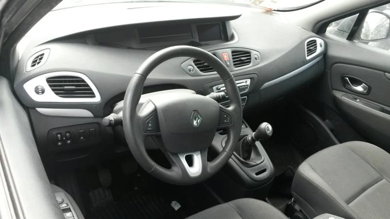 Renault Scenic 1.5 dci,1.4tce, снимка 2 - Автомобили и джипове - 45613923