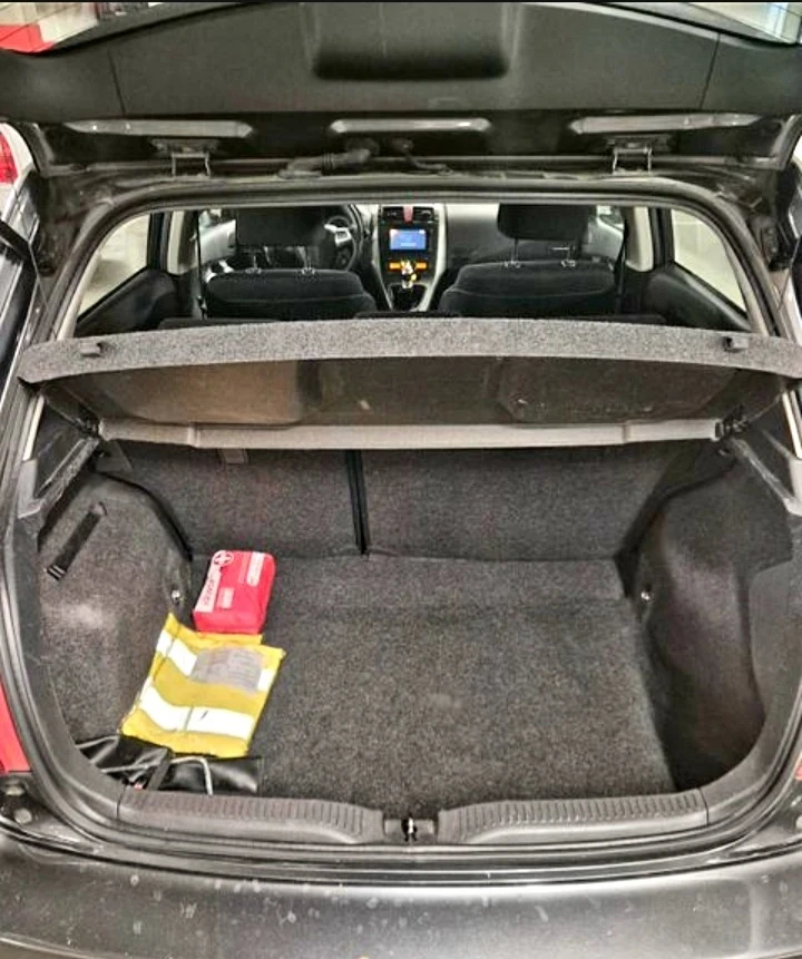 Toyota Auris 1.4 D-4D, 90 к.с. FACELIFT, снимка 17 - Автомобили и джипове - 53233430