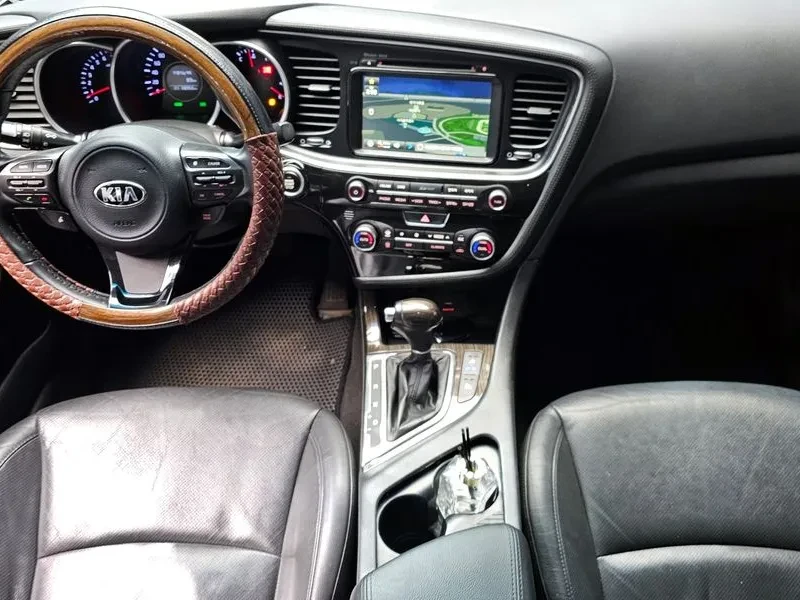 Kia K5 2.0, снимка 7 - Автомобили и джипове - 54262128