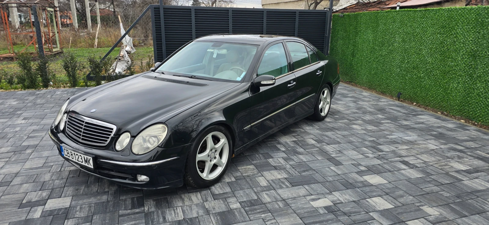 Mercedes-Benz E 270  - изображение 3