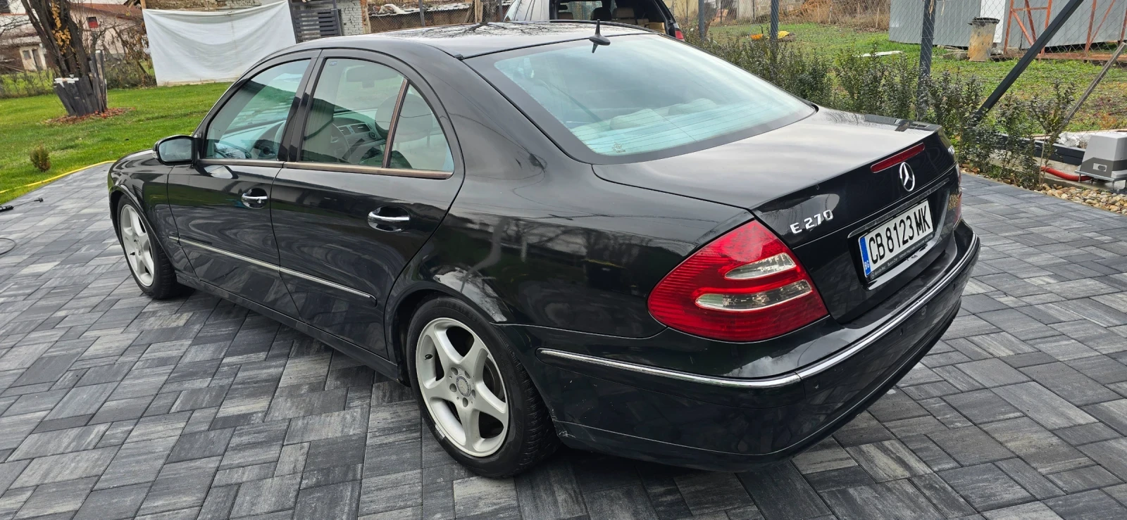 Mercedes-Benz E 270  - изображение 7