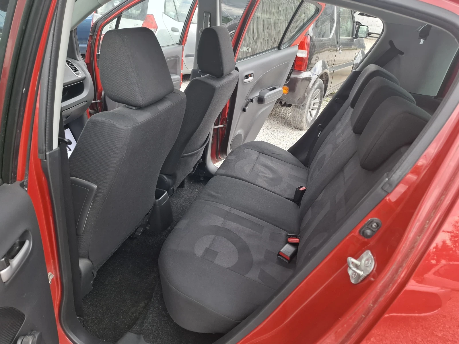 Opel Agila  - изображение 9