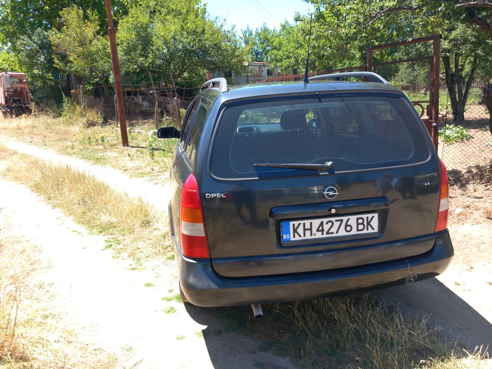 Opel Astra Комби - изображение 4
