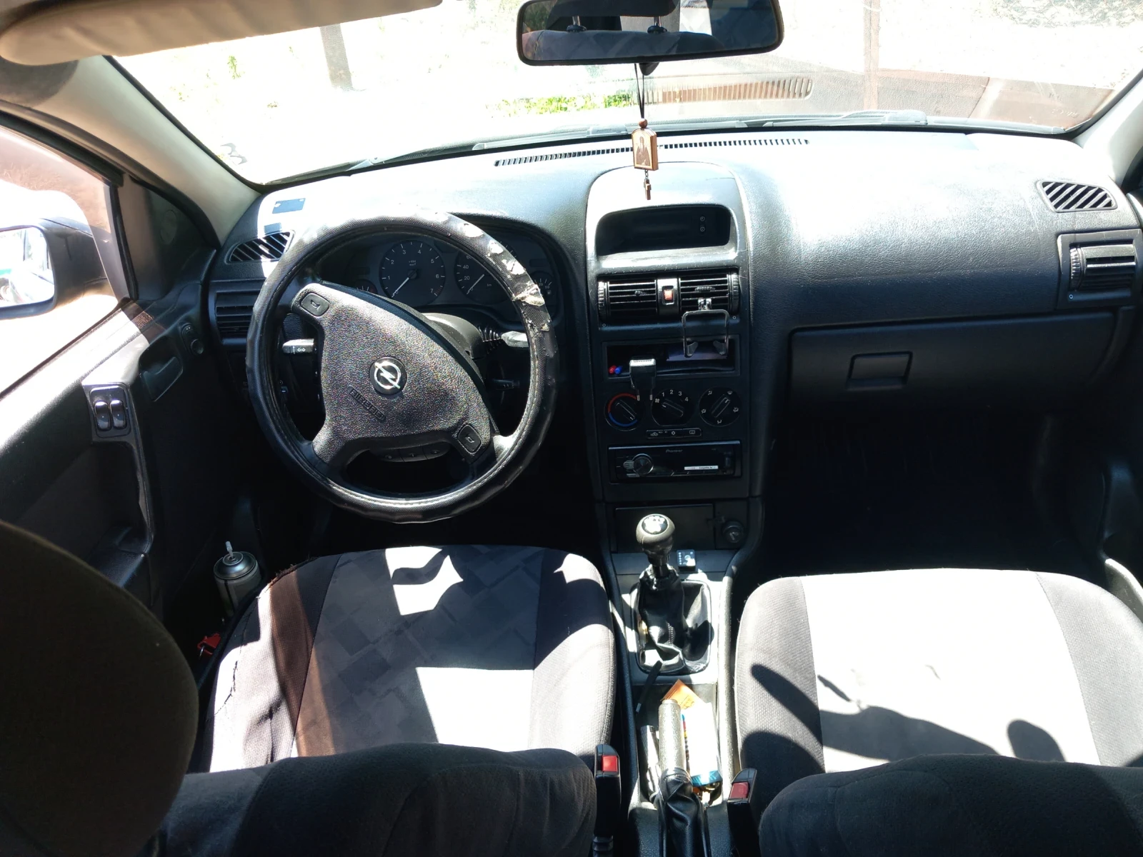 Opel Astra Комби - изображение 6