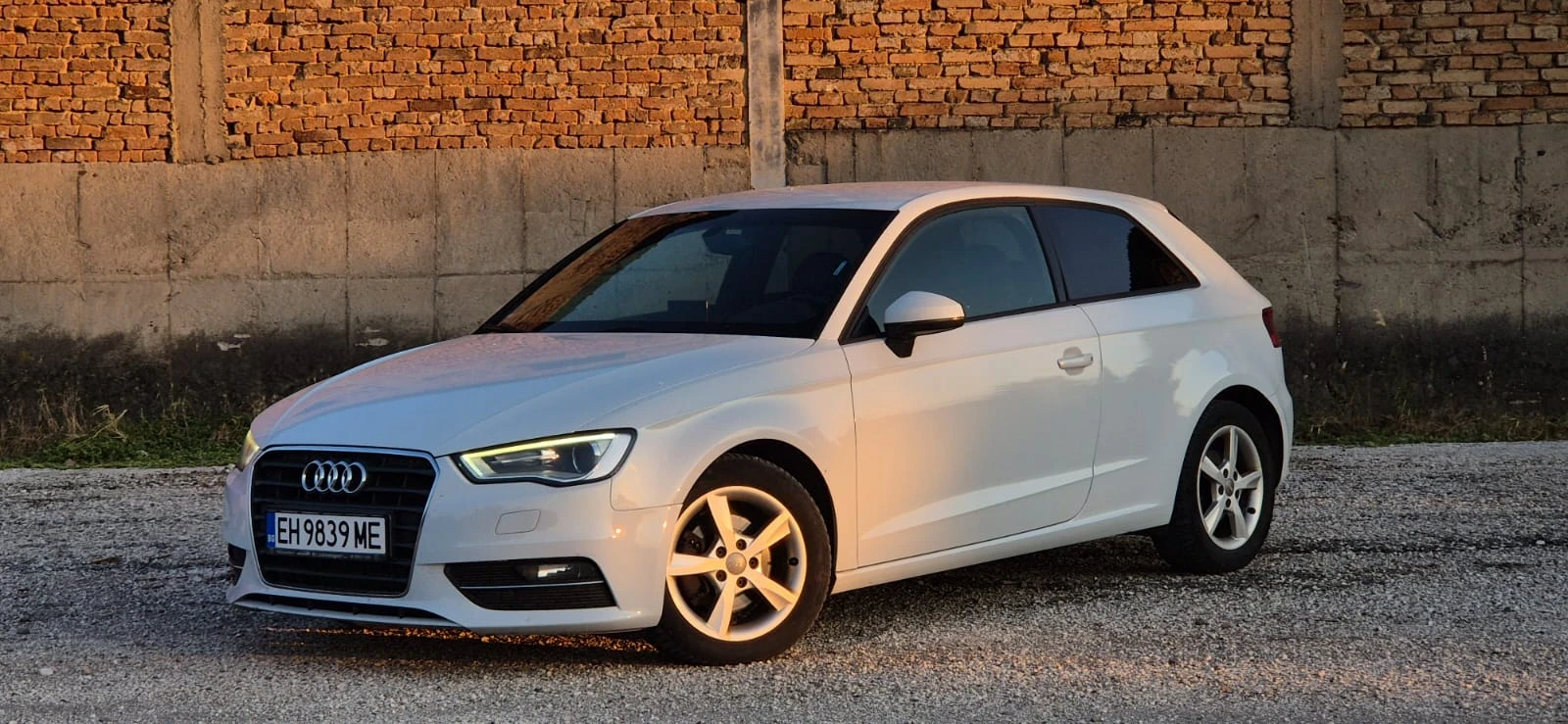 Audi A3 2.0TDI S-LINE LED НОВ ВНОС  - изображение 3