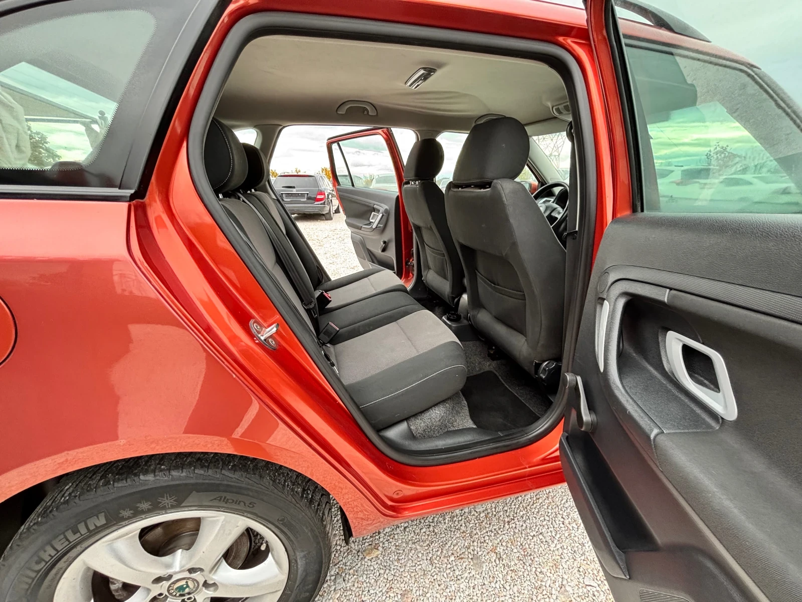 Skoda Fabia 1.6I /AVTOMAT/105 К.С - изображение 8
