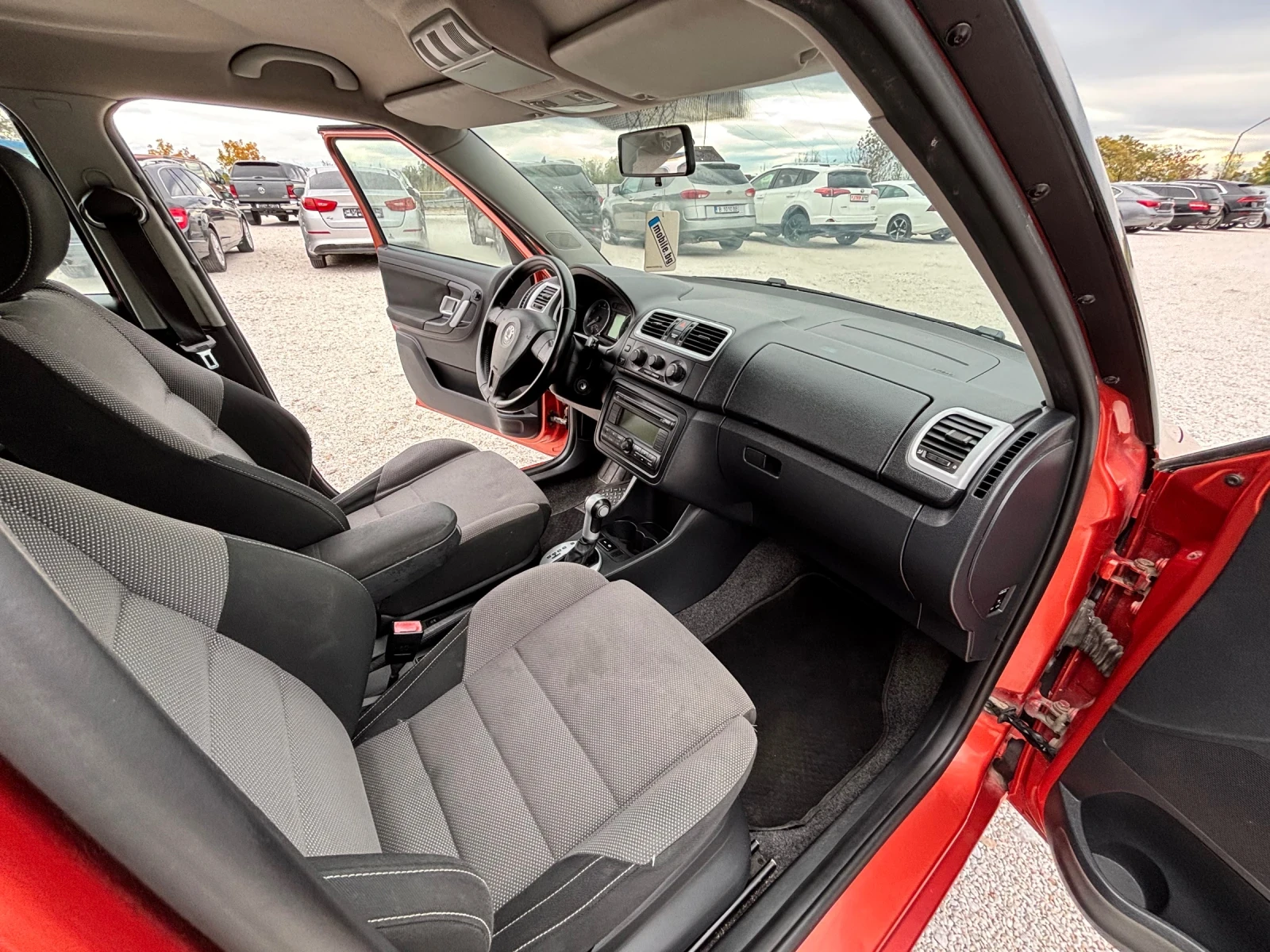 Skoda Fabia 1.6I /AVTOMAT/105 К.С - изображение 6