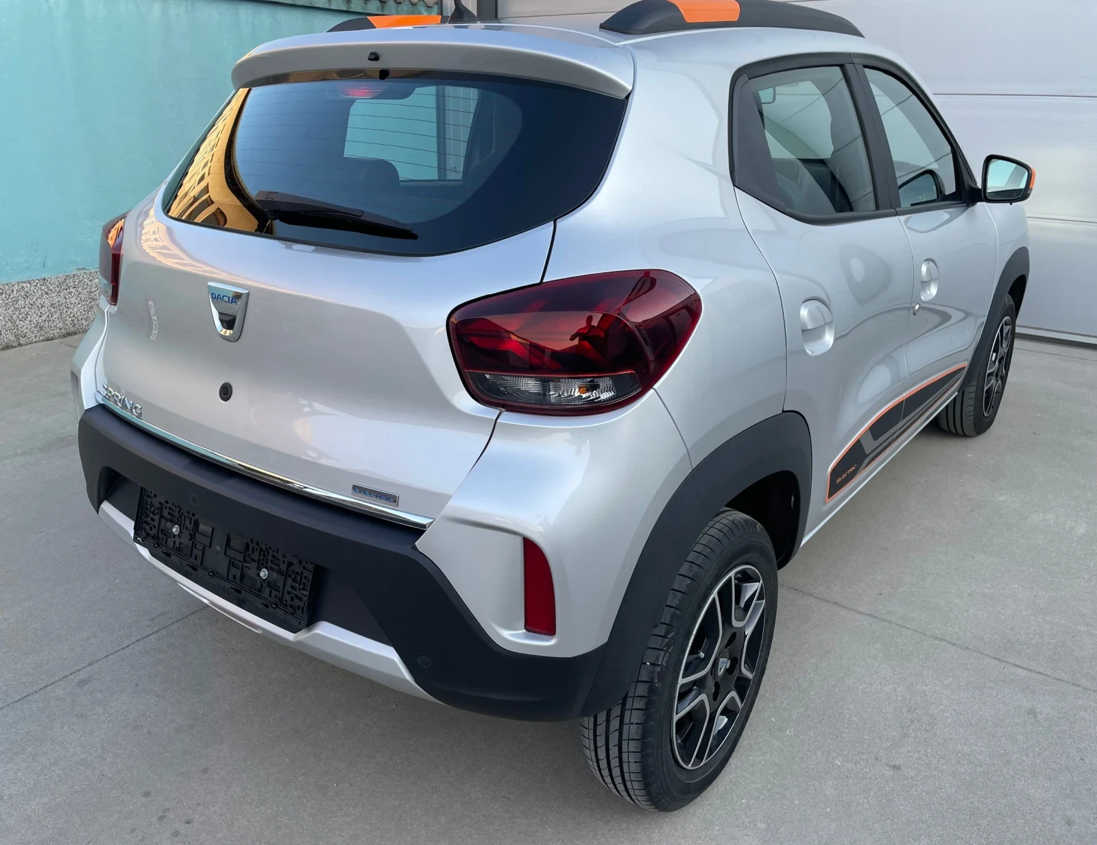 Dacia Spring Comfort Plus, снимка 5 - Автомобили и джипове - 53742249