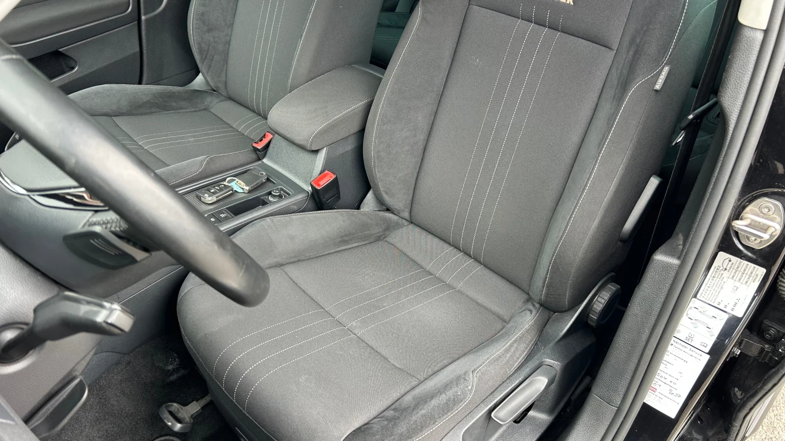 VW Golf 2.0-ALLTRACK-4x4-Automat, снимка 9 - Автомобили и джипове - 53925456