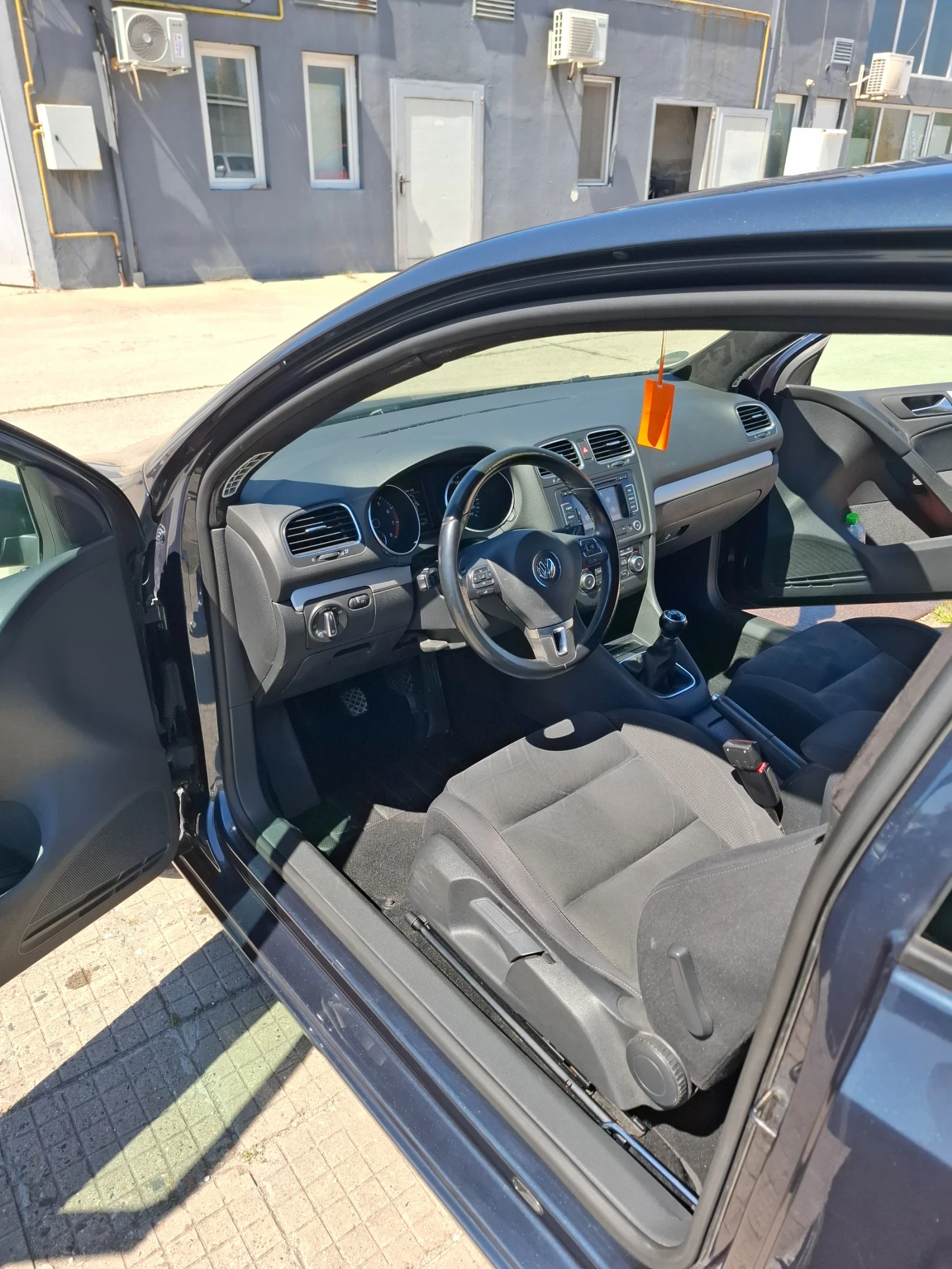 VW Golf 1.4 TSI, снимка 8 - Автомобили и джипове - 54319761
