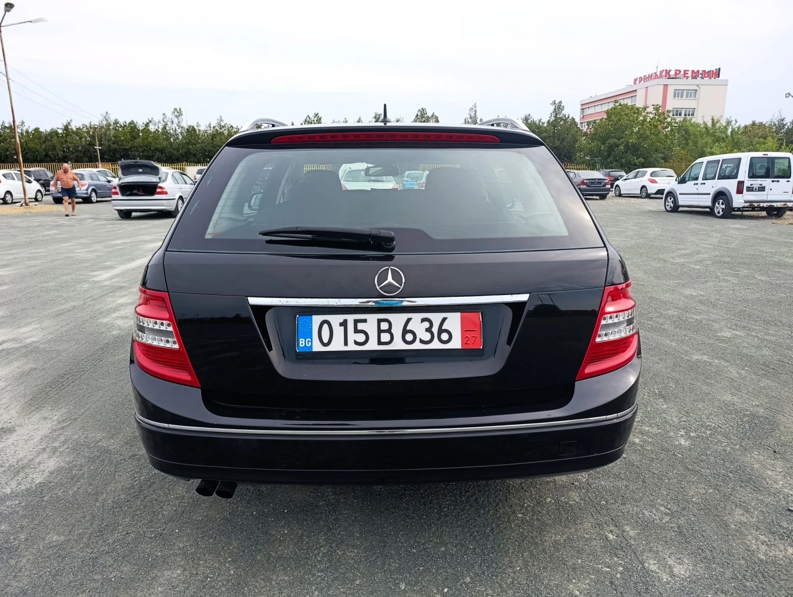 Mercedes-Benz C 220 2.2 Avantgarde, снимка 6 - Автомобили и джипове - 54711007