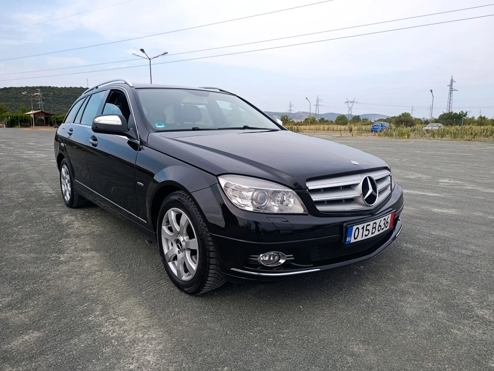 Mercedes-Benz C 220 2.2 Avantgarde, снимка 4 - Автомобили и джипове - 54711007