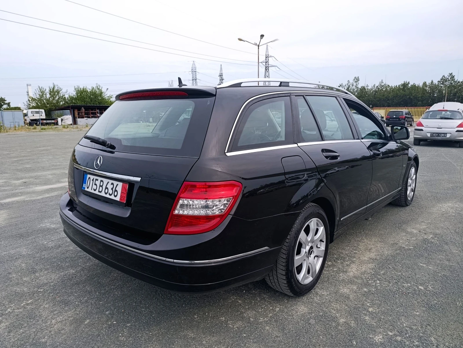 Mercedes-Benz C 220 2.2 Avantgarde, снимка 5 - Автомобили и джипове - 54711007