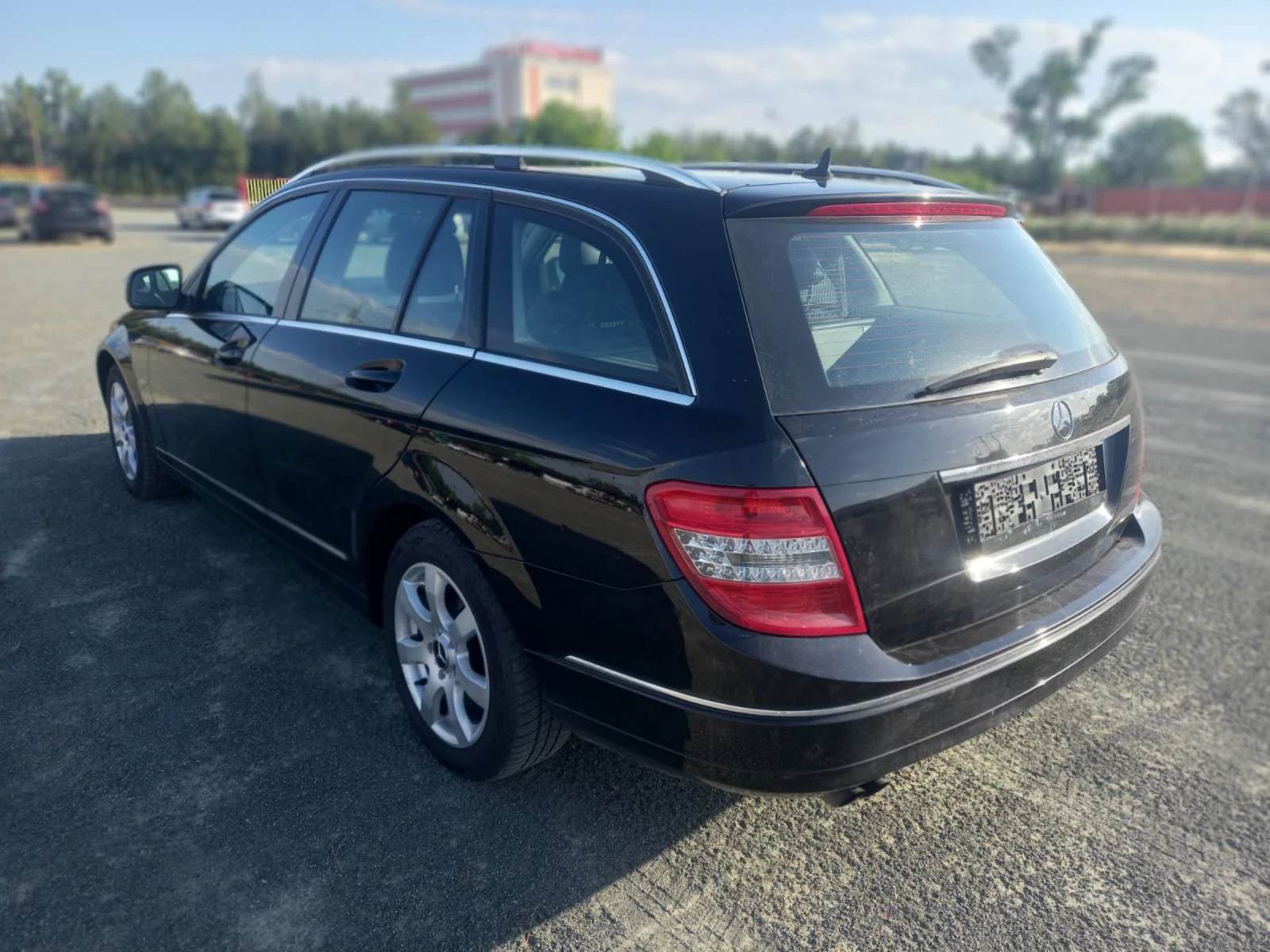 Mercedes-Benz C 220 2.2 Avantgarde, снимка 4 - Автомобили и джипове - 54711007