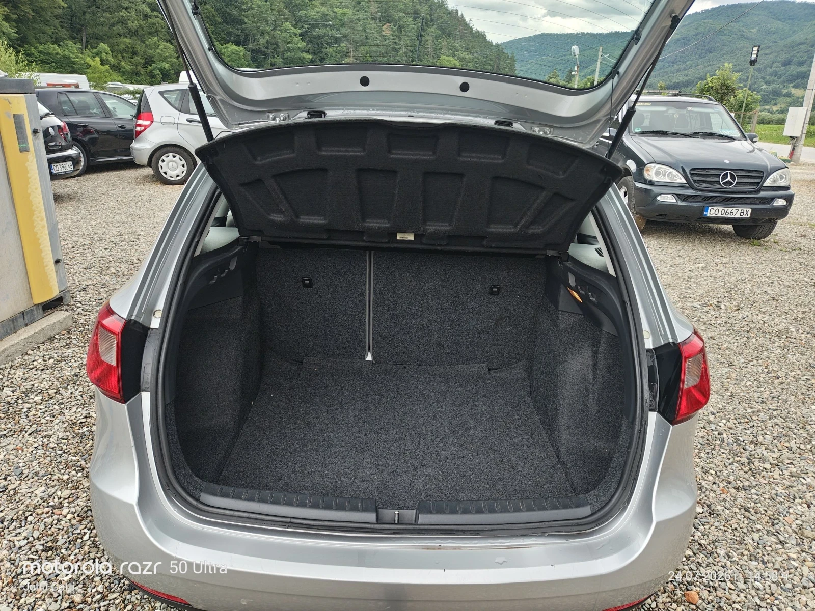 Seat Ibiza 1.6TDi , 90k.c., Klimatronik, Evro 5, 2013г. , снимка 7 - Автомобили и джипове - 55406197