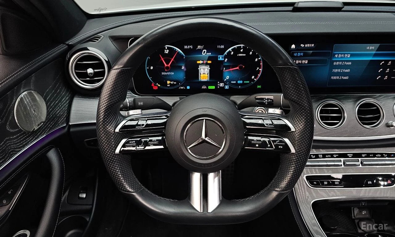 Mercedes-Benz E 350 AMG* LINE* 4MATIC* BURMESTER* ДИСТРОНИК* ХЕДЪП* 36, снимка 8 - Автомобили и джипове - 55571361