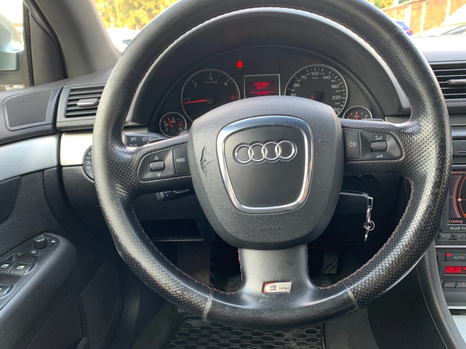 Audi A4 3.0TDI-Sline Quattro, снимка 9 - Автомобили и джипове - 55734858