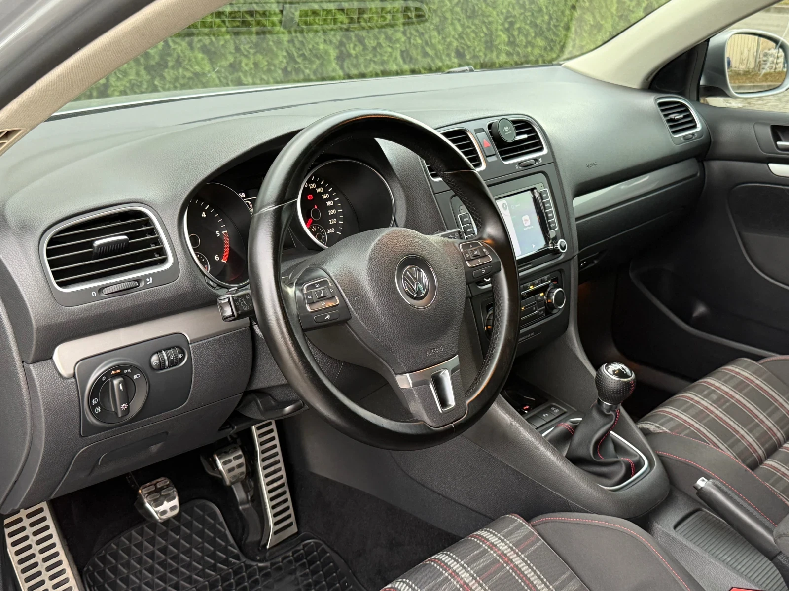 VW Golf 1.6TDI Euro 5, снимка 6 - Автомобили и джипове - 55944268