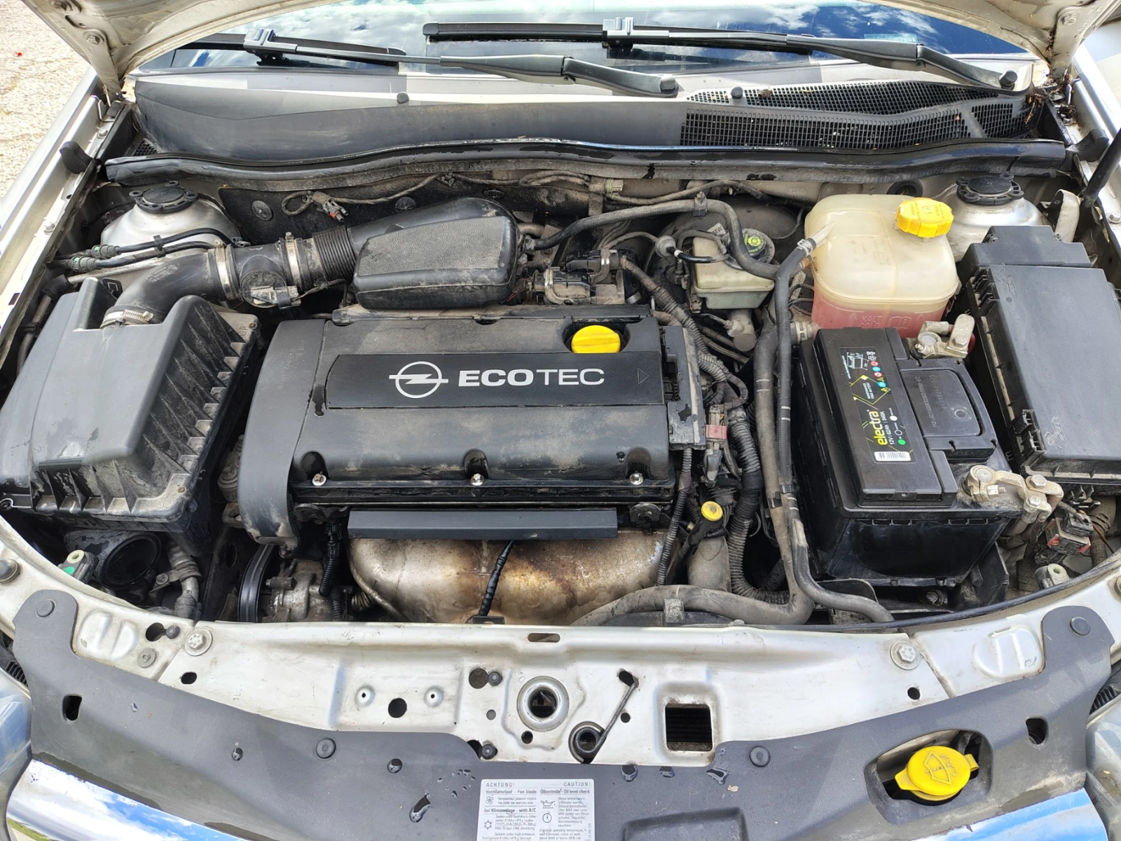 Opel Astra 1.6 Бензин (105 к.с.)   2005 г. / Регистрирана, снимка 15 - Автомобили и джипове - 56187335