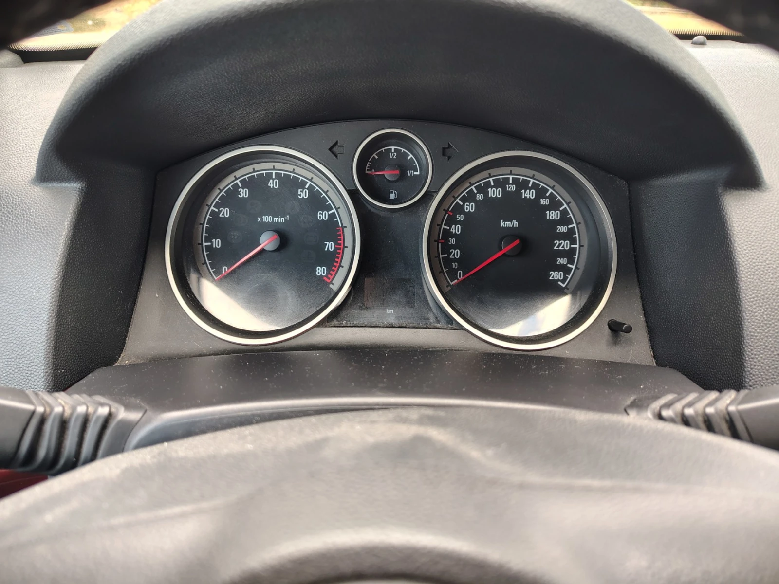 Opel Astra 1.6 Бензин (105 к.с.)   2005 г. / Регистрирана, снимка 7 - Автомобили и джипове - 56187335