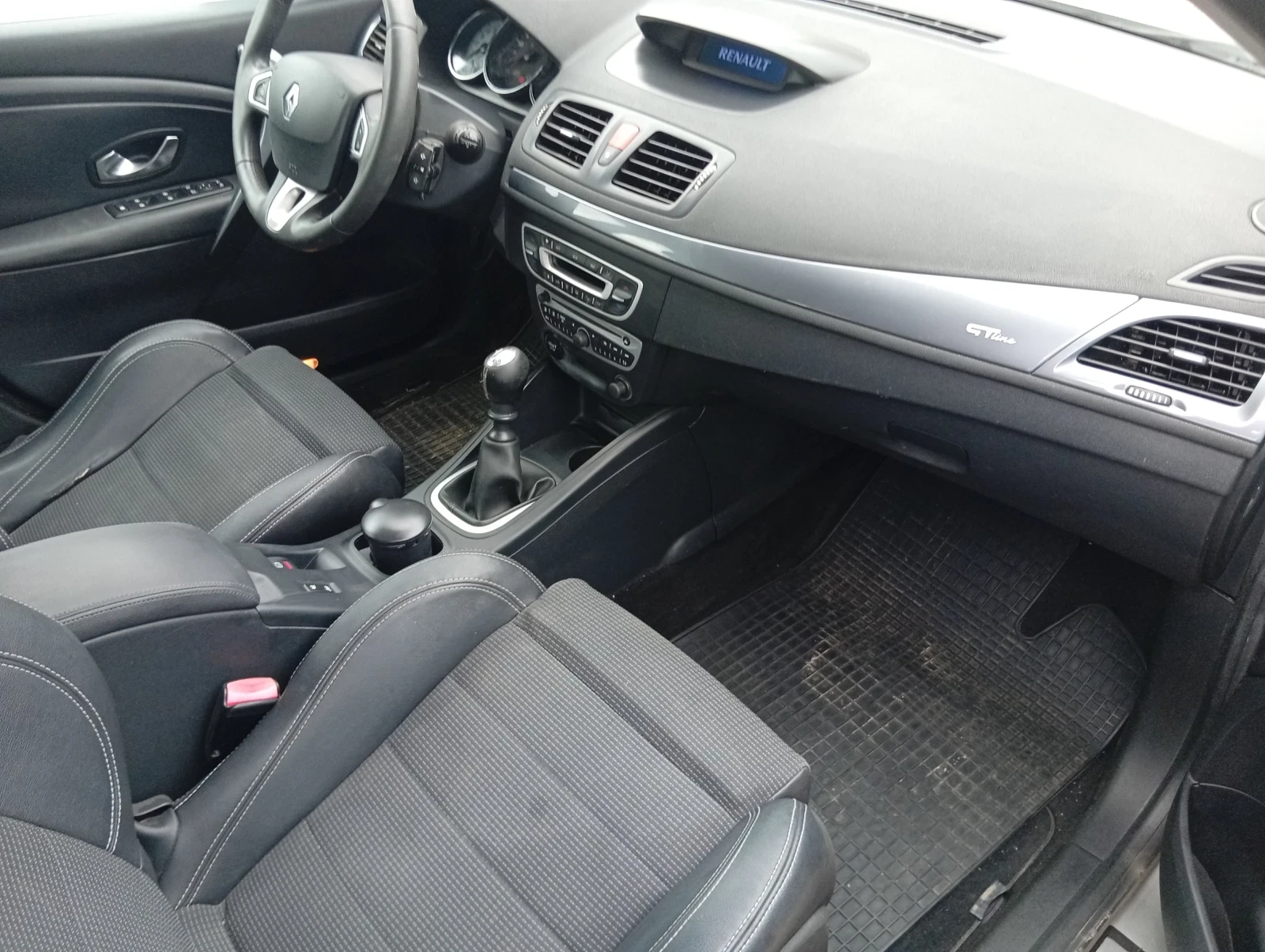 Renault Megane 1.6I GT line, снимка 8 - Автомобили и джипове - 56230117