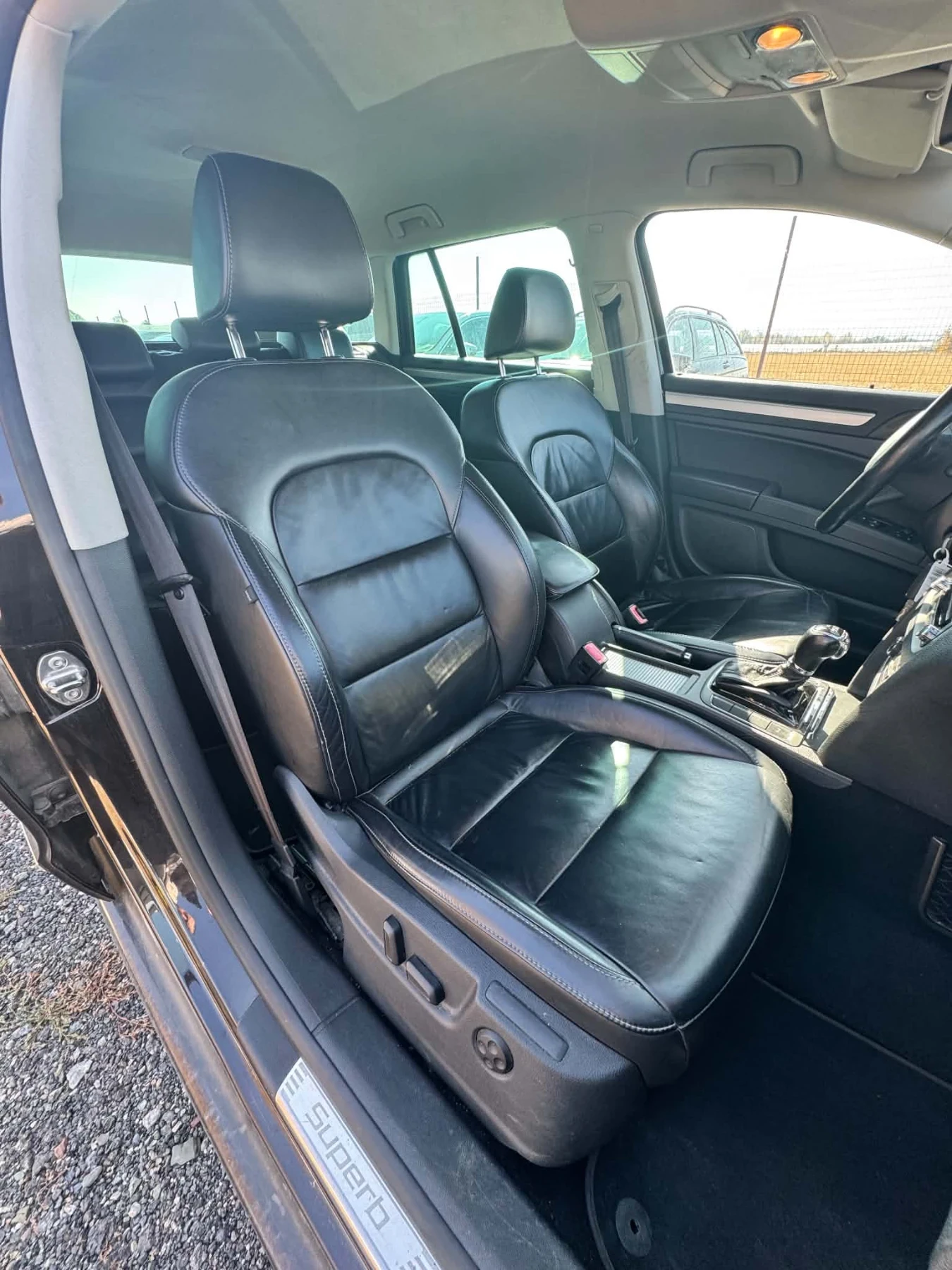 Skoda Superb 2.0 TDI 170 DSG greentec elegance, снимка 10 - Автомобили и джипове - 56662008