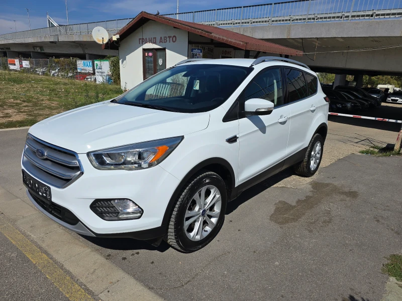 Ford Kuga 1.5топ изпълнение, снимка 2 - Автомобили и джипове - 47420954