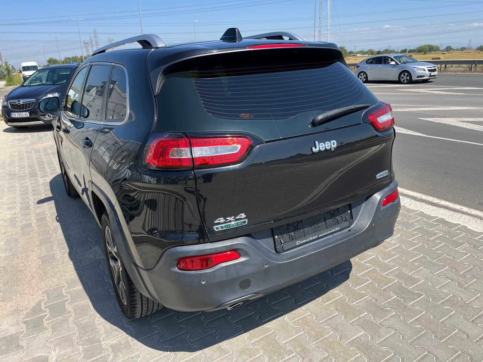 Jeep Cherokee 2.0 Diesel 170 k.c - изображение 5