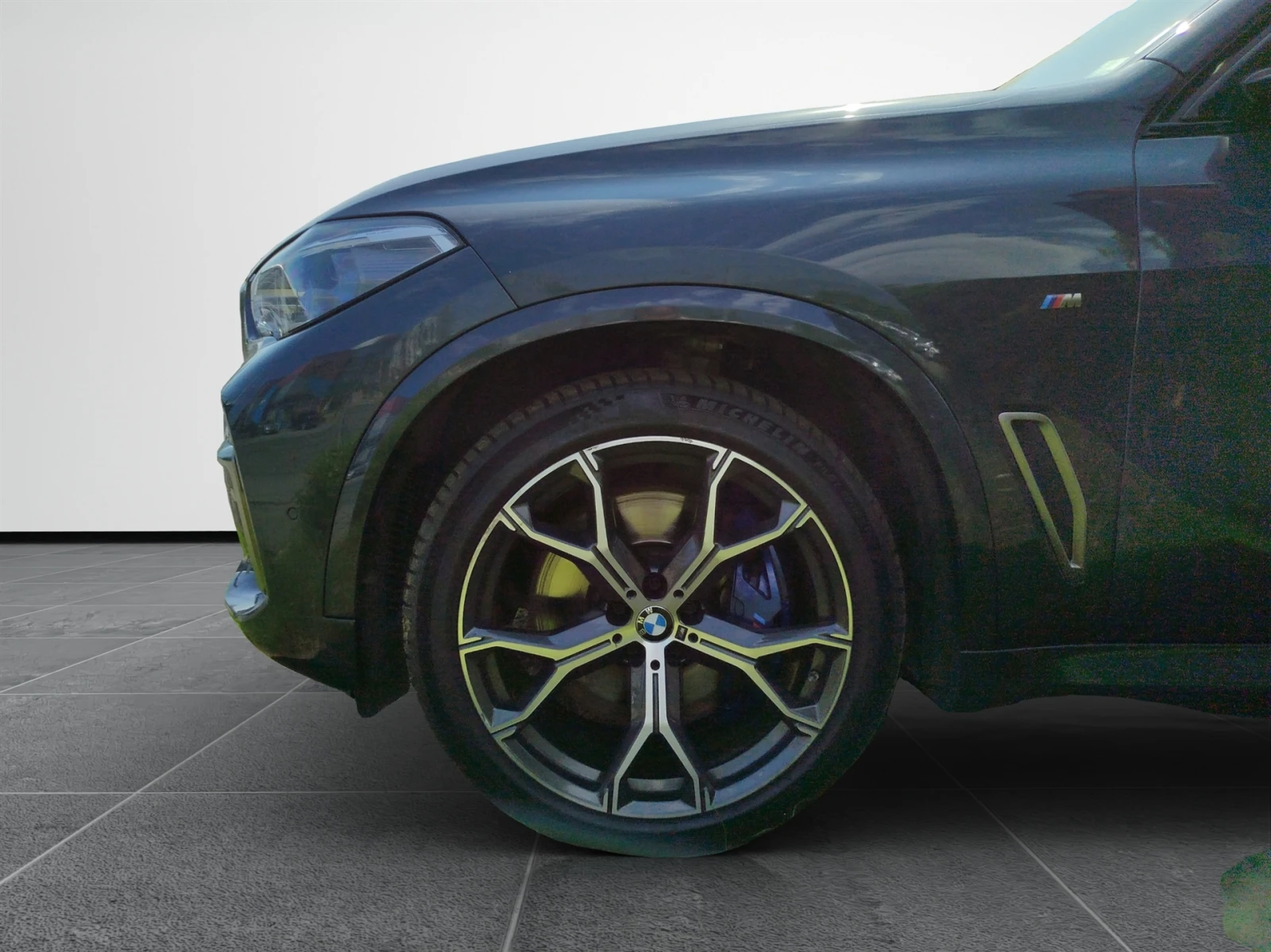 BMW X5 M50d - изображение 5