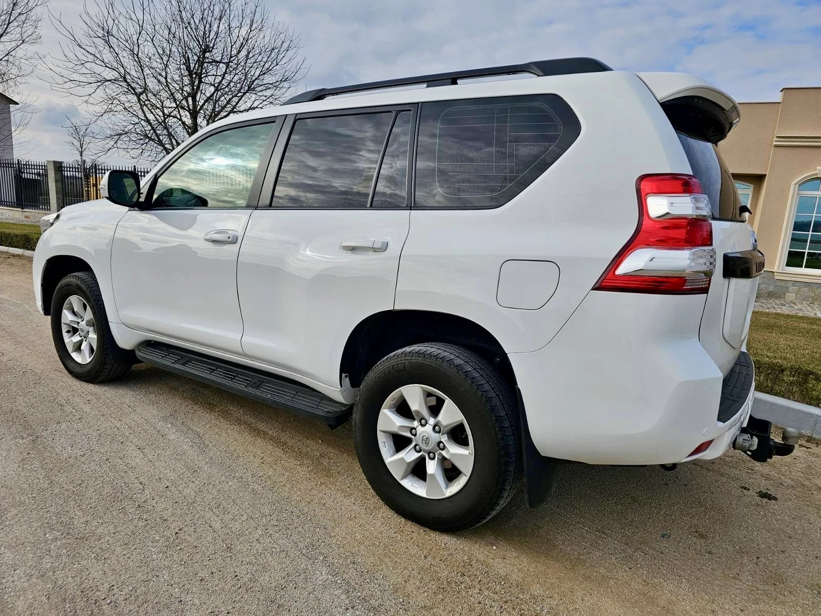 Toyota Land cruiser Facelift/7Места/ЧистоНов 73000км 1год Гаранция - изображение 4