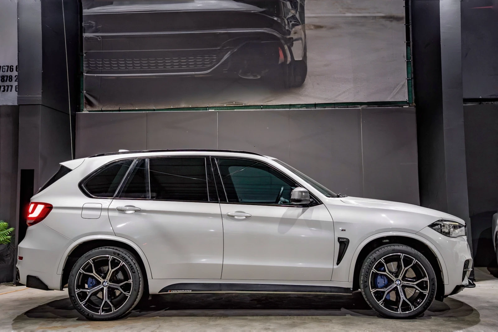 BMW X5 M50D /M-PERFORMANCE /SOFTCLOSE /B&O /HUD /FULL - изображение 8