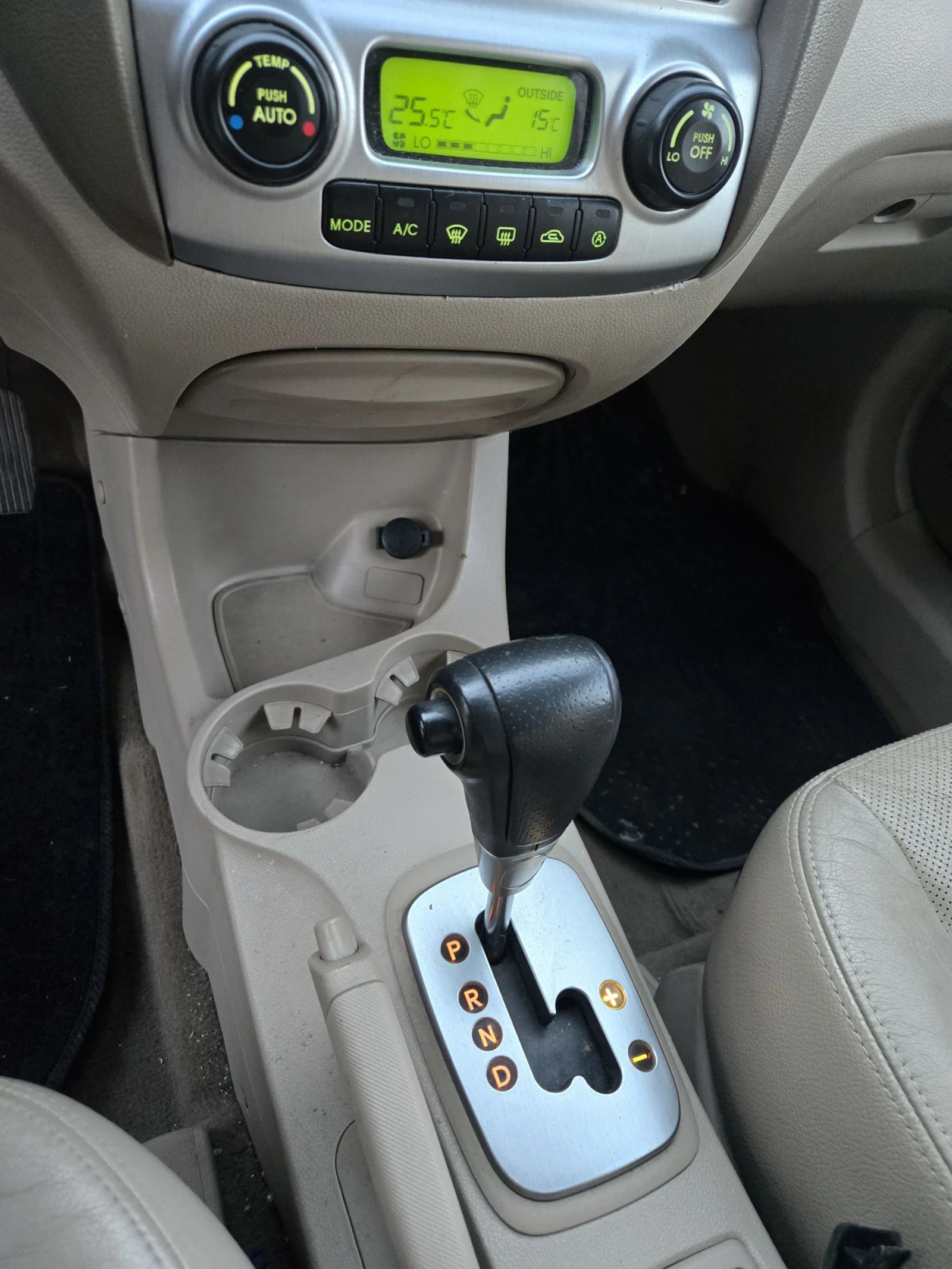 Kia Sportage 2.7 бензин газ 175к.с.автомат - изображение 7