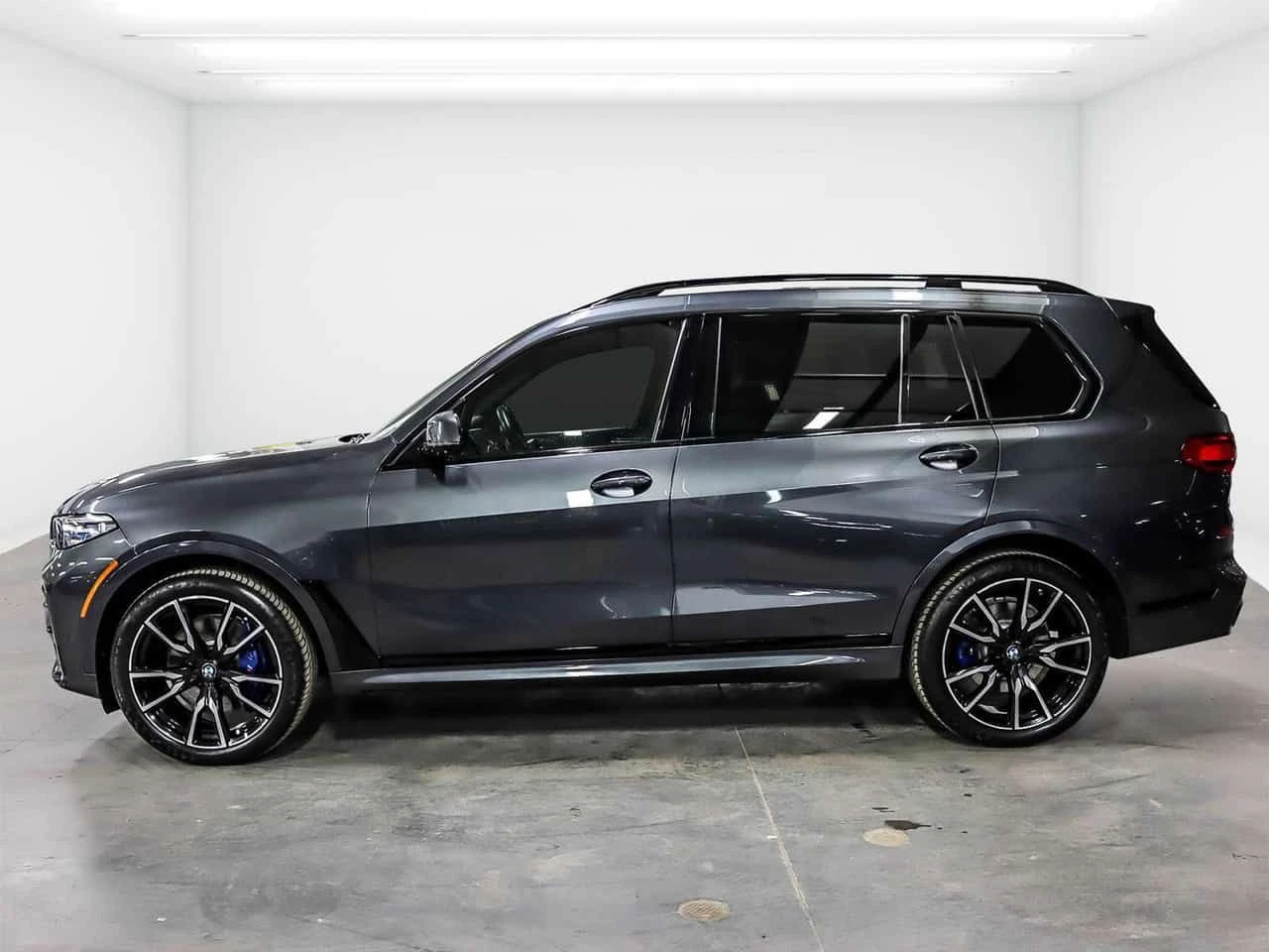 BMW X7 M Package IndividualxDrive40i Laser | Air | CARFAX, снимка 5 - Автомобили и джипове - 54379048