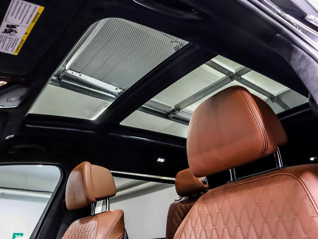 BMW X7 M Package IndividualxDrive40i Laser | Air | CARFAX, снимка 14 - Автомобили и джипове - 54379048