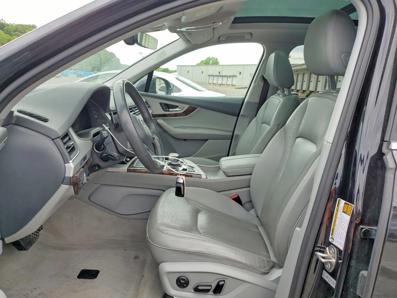 Audi Q7 2.0l Premium Plus, снимка 7 - Автомобили и джипове - 54743798