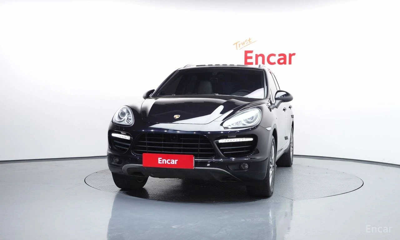 Porsche Cayenne 4.8 TURBO* BURMESTER* DISTRONIC* ПОДГРЕВ* ОБДУХВАН, снимка 2 - Автомобили и джипове - 54827819