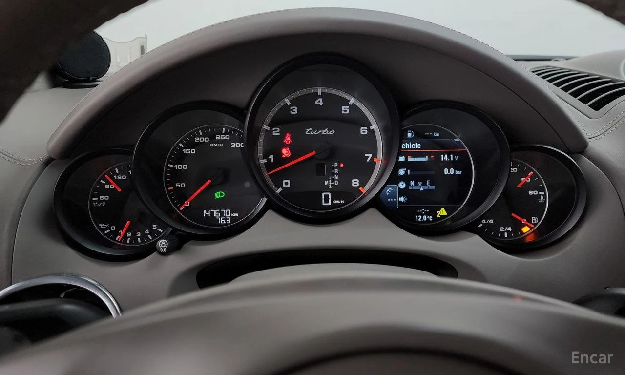Porsche Cayenne 4.8 TURBO* BURMESTER* DISTRONIC* ПОДГРЕВ* ОБДУХВАН, снимка 10 - Автомобили и джипове - 54827819