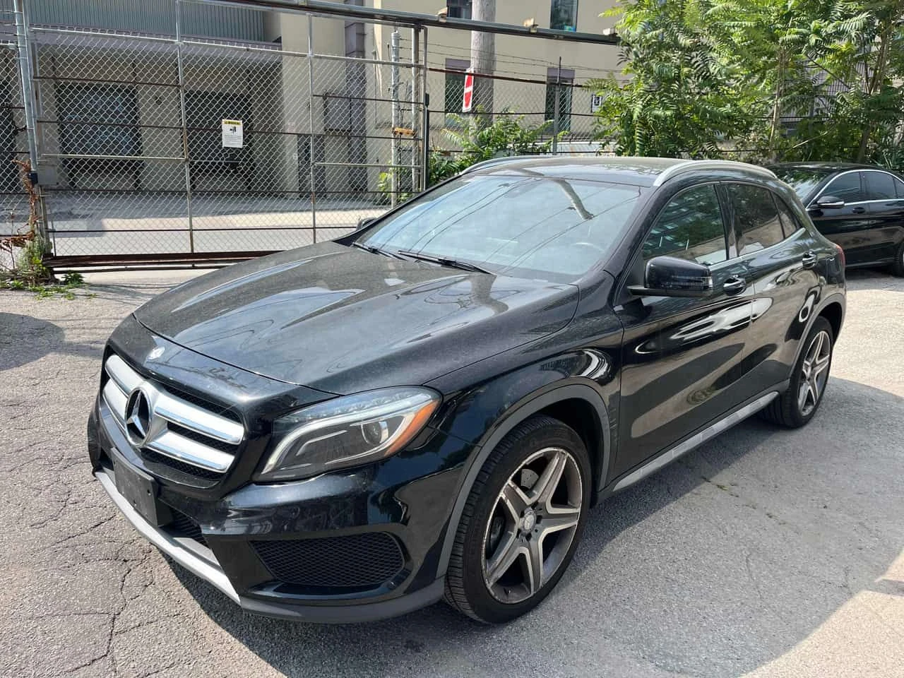 Mercedes-Benz GLA 250 4MATIC * ГЛАВНО ПРЕДСТАВИТЕЛСТВО НА MERCEDES* 