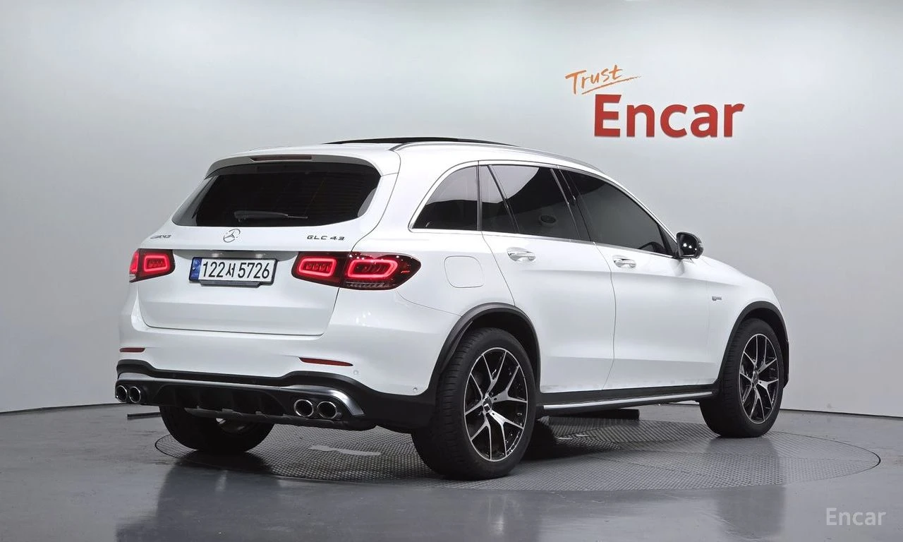 Mercedes-Benz GLC 43 AMG BURMESTER* ДИСТРОНИК* 360КАМЕРА* ХЕДЪП* , снимка 2 - Автомобили и джипове - 55468225