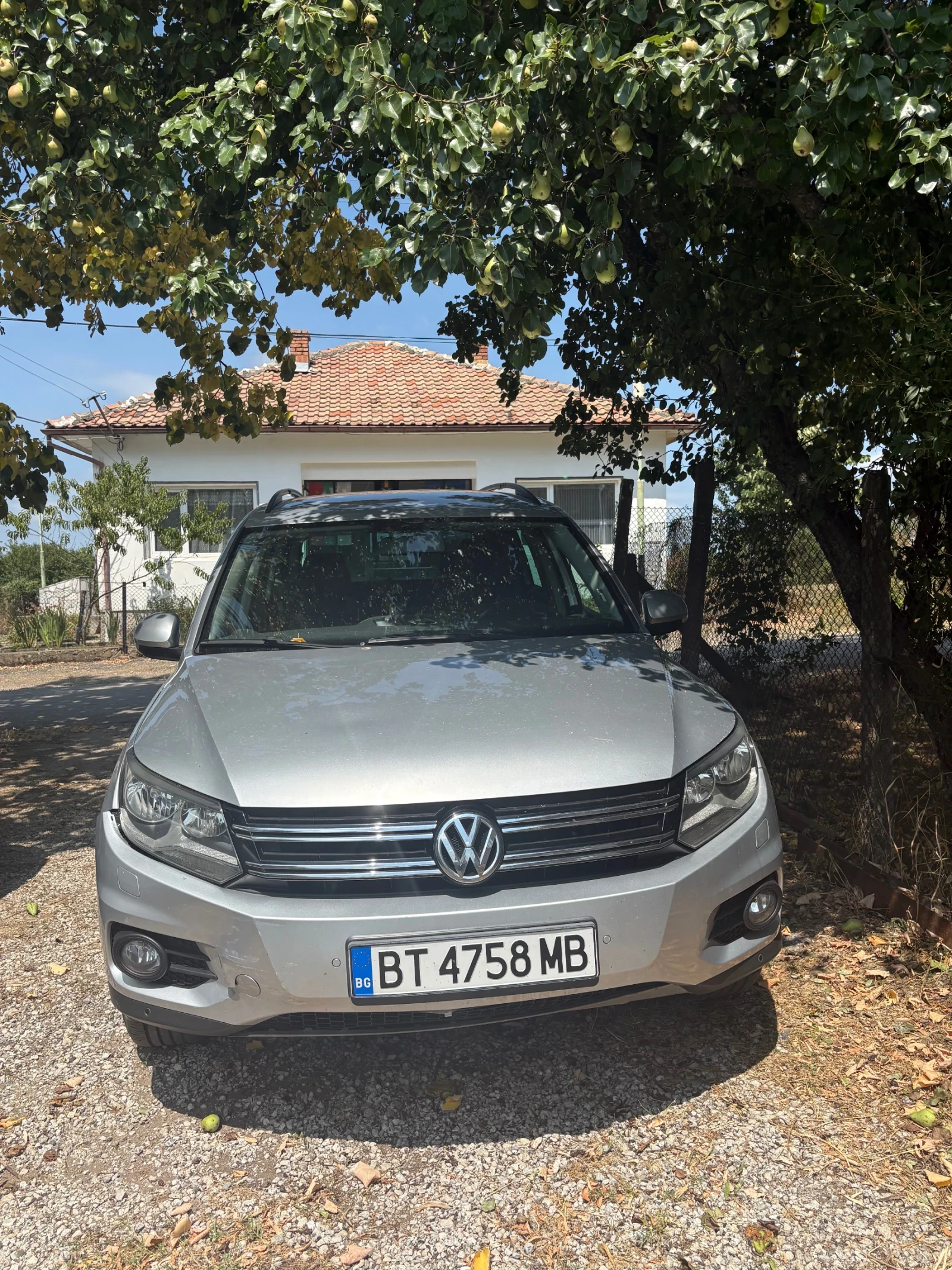 VW Tiguan, снимка 2 - Автомобили и джипове - 55603108